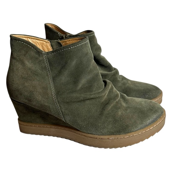 Sofft Siri Green Suede Wedge Boots Size 9.5 - Picture 3 of 5